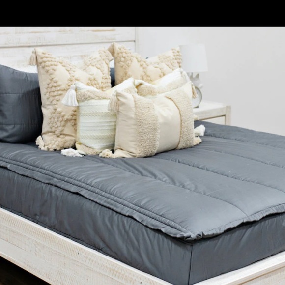 Bedding Beddys Queen Size Minky Reese Poshmark